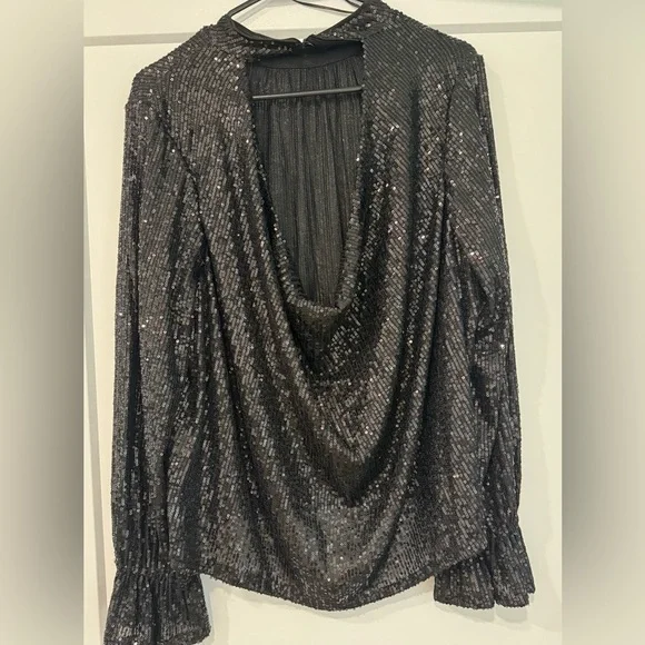 Black sparkly top large open back high neck - Picture 2 of 6